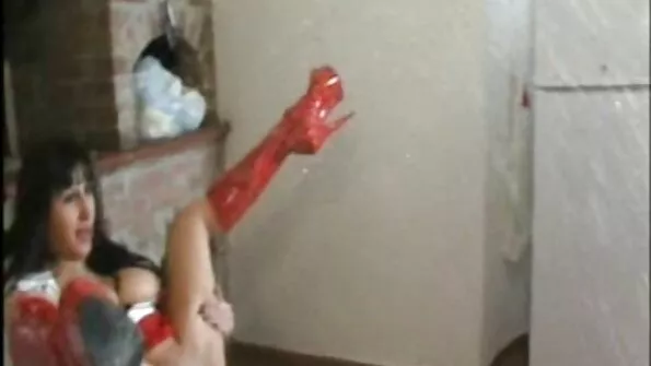 Lihastega pingul keppis kellegi teise naist ja nautisin seda.