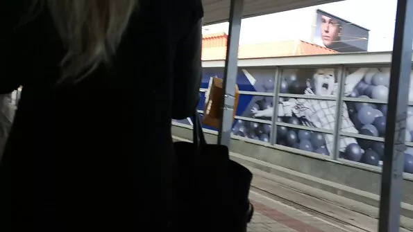 Kaks sõpra pärast tööd praadivad vennalikult ühte hoora.