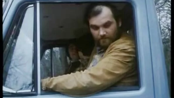 Armastus ja kuninglus on tüdrukute vahel kinni.