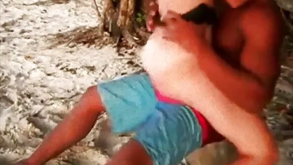Seks tänaval pakkus partneritele erksaid aistinguid.