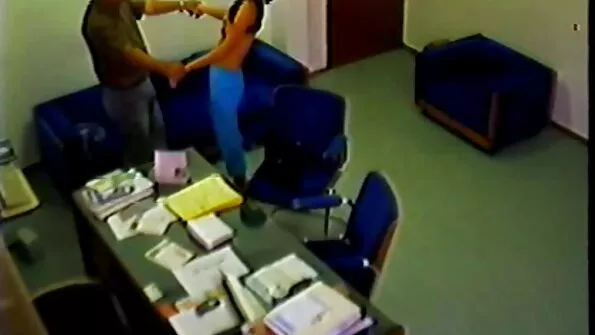 Imeilusad tibud duši all lavastasid rikutud seksuaalvahekorra.